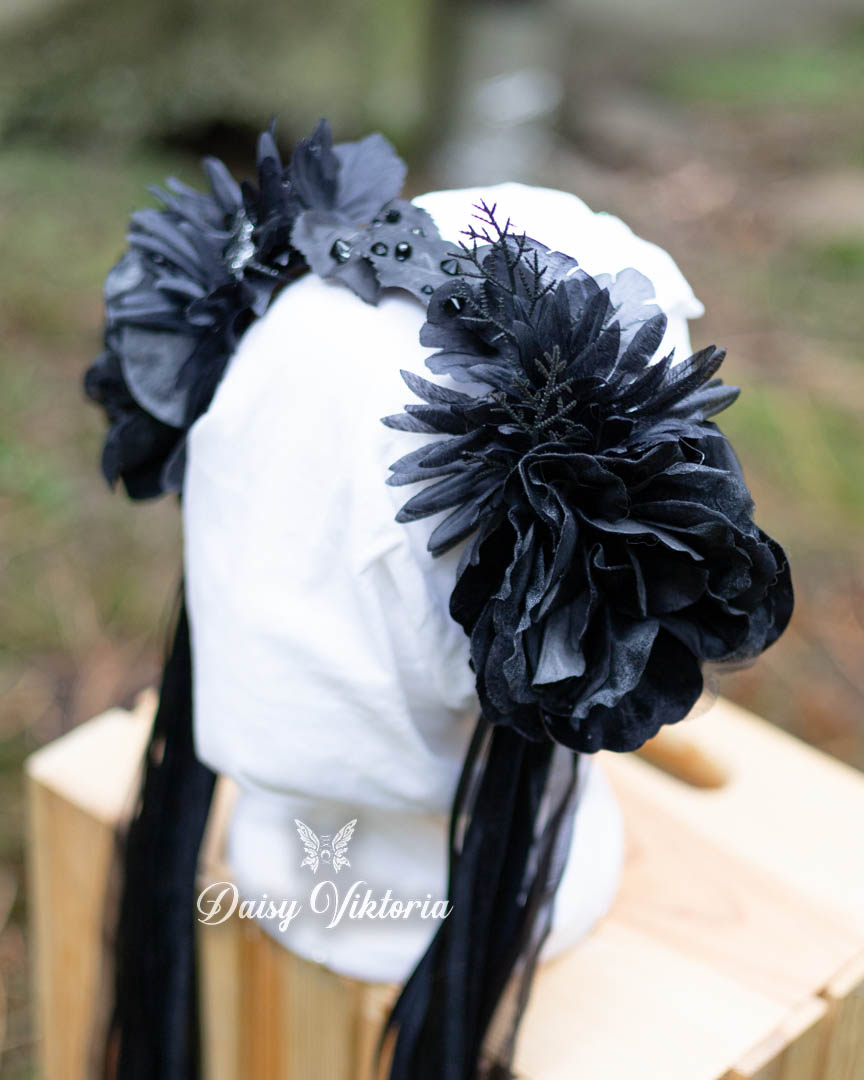 Witchy Halloween Fairy Headpiece Floral Crown - Black Roses and Spider - Image 4